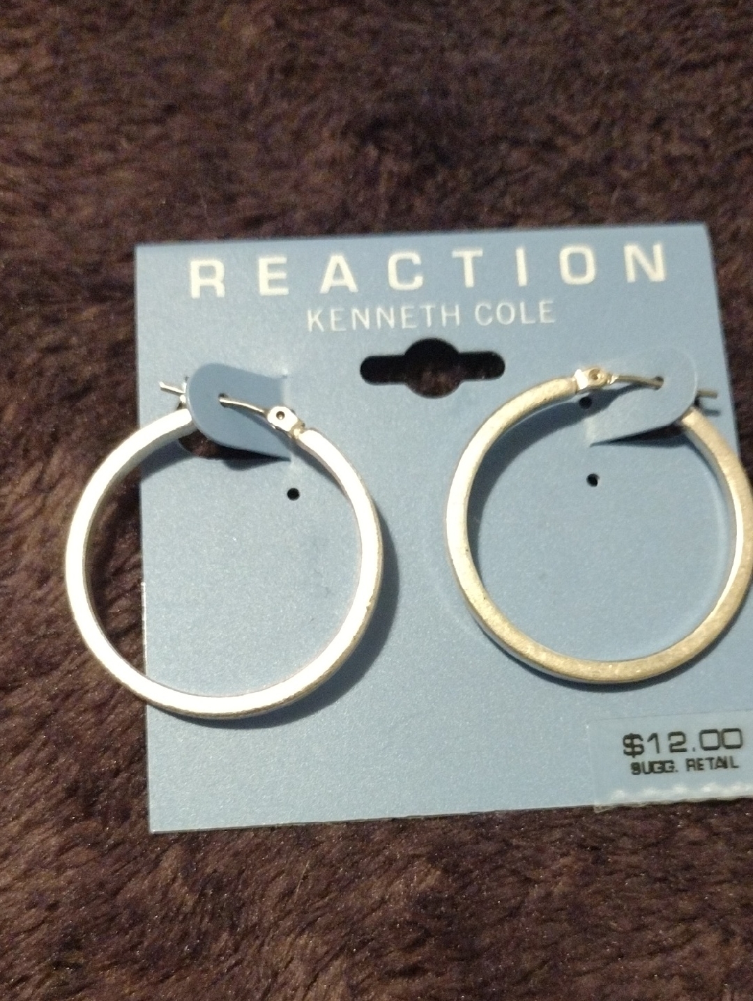 Kenneth Cole Reaction Shiny Silver Textured Hoop Earrings 10$